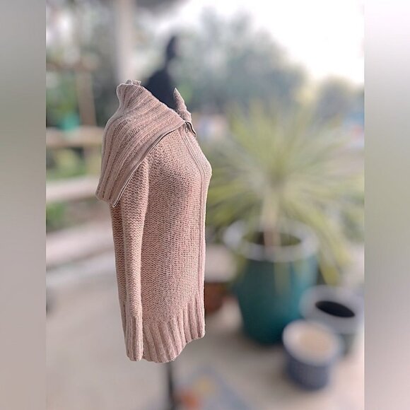 BCBGMAXAZRIA Lambswool Acrylic Pile Knit Zip Cardigan Sweater Pink Women XS / S - Picture 8 of 16